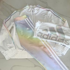 Adidas pastel outfit